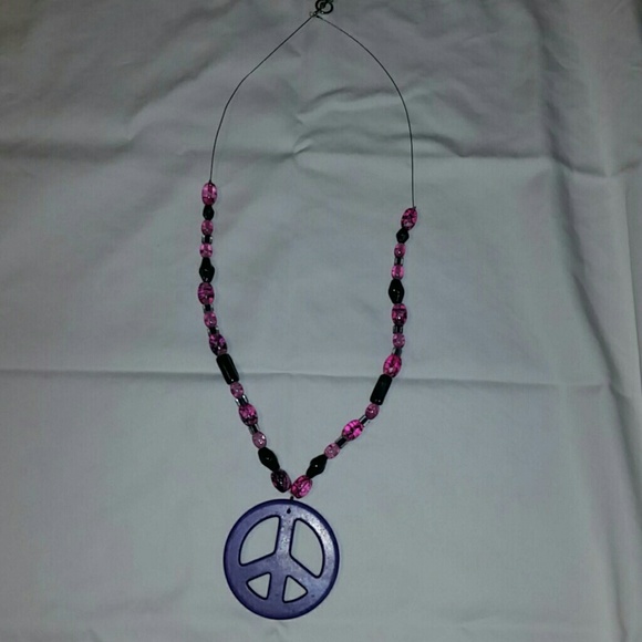 Necklace - Picture 2 of 3